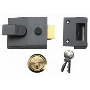 Yale Deadlocking Night latch with grey case(85 89)